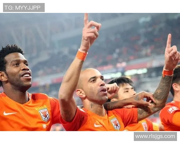 足球巨星官宣升级当爸爸喜讯传来球迷送祝福感动全场